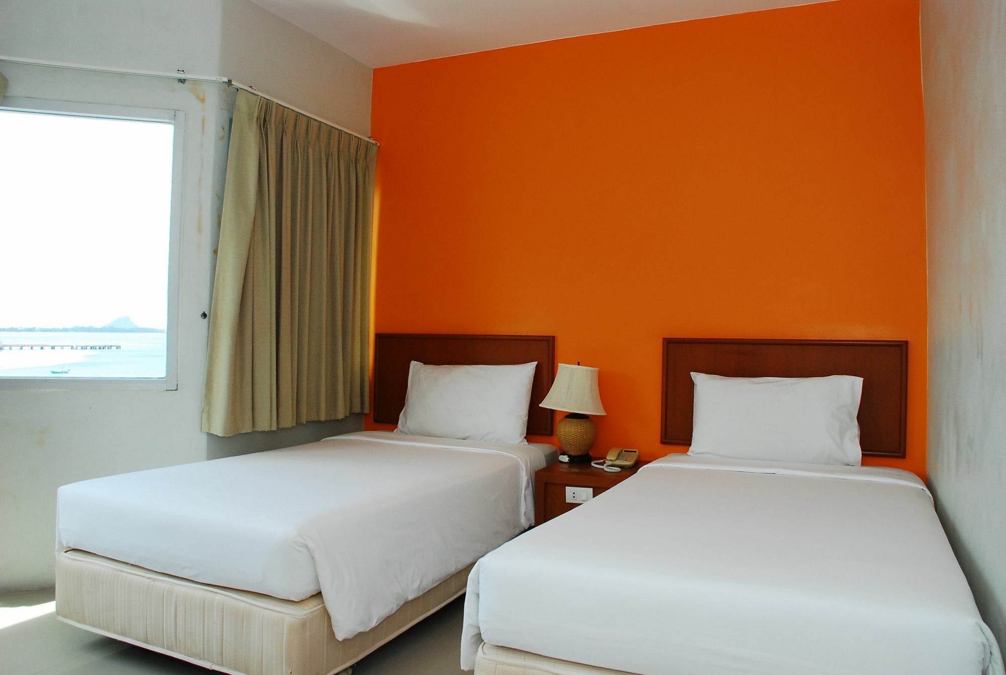 Prachuap Beach Hotel Prachuap Khiri Khan Ngoại thất bức ảnh